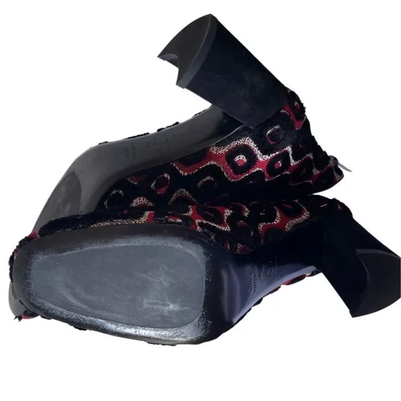 Stuart Weitzman Red Black Velvet Tapestry Ankle Boot Bad Reputation SZ 7.5 - Picture 3 of 10